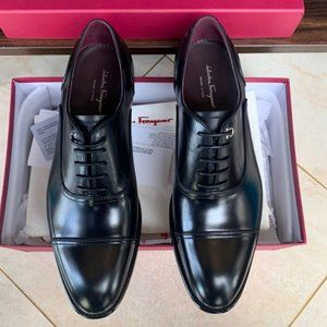 Authentic Salvatore Ferragamo Black Gancini Cap Toe Oxford Shoes